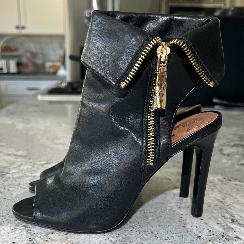 VINCE Camuto Black Leather Peep-Toe Folded-Cuff Heel Booties with Gold Size 6 - Picture 6 of 15